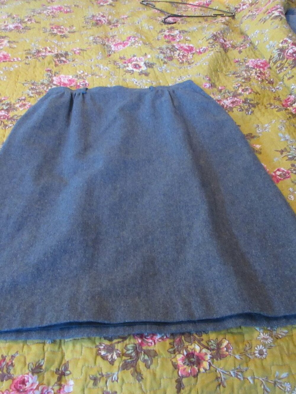 Leslie Fay Gry Flannel Skirt, 14 Back Zipper Wool Blend Lined